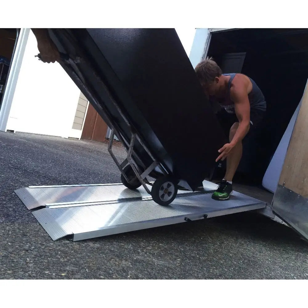 EZ-ACCESS® TRAVERSE™ Singlefold Edgeless Portable Loading Ramp (6 Foot) EZ-Access