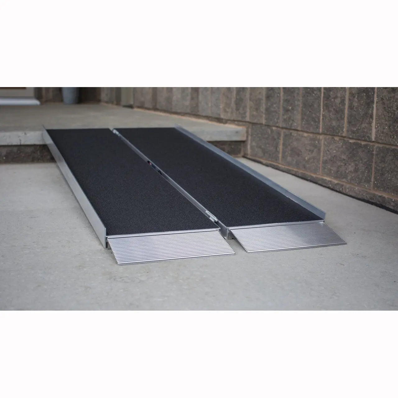 EZ-ACCESS® SUITCASE® Aluminum Singlefold AS Wheelchair Ramp (4 Foot) EZ-Access