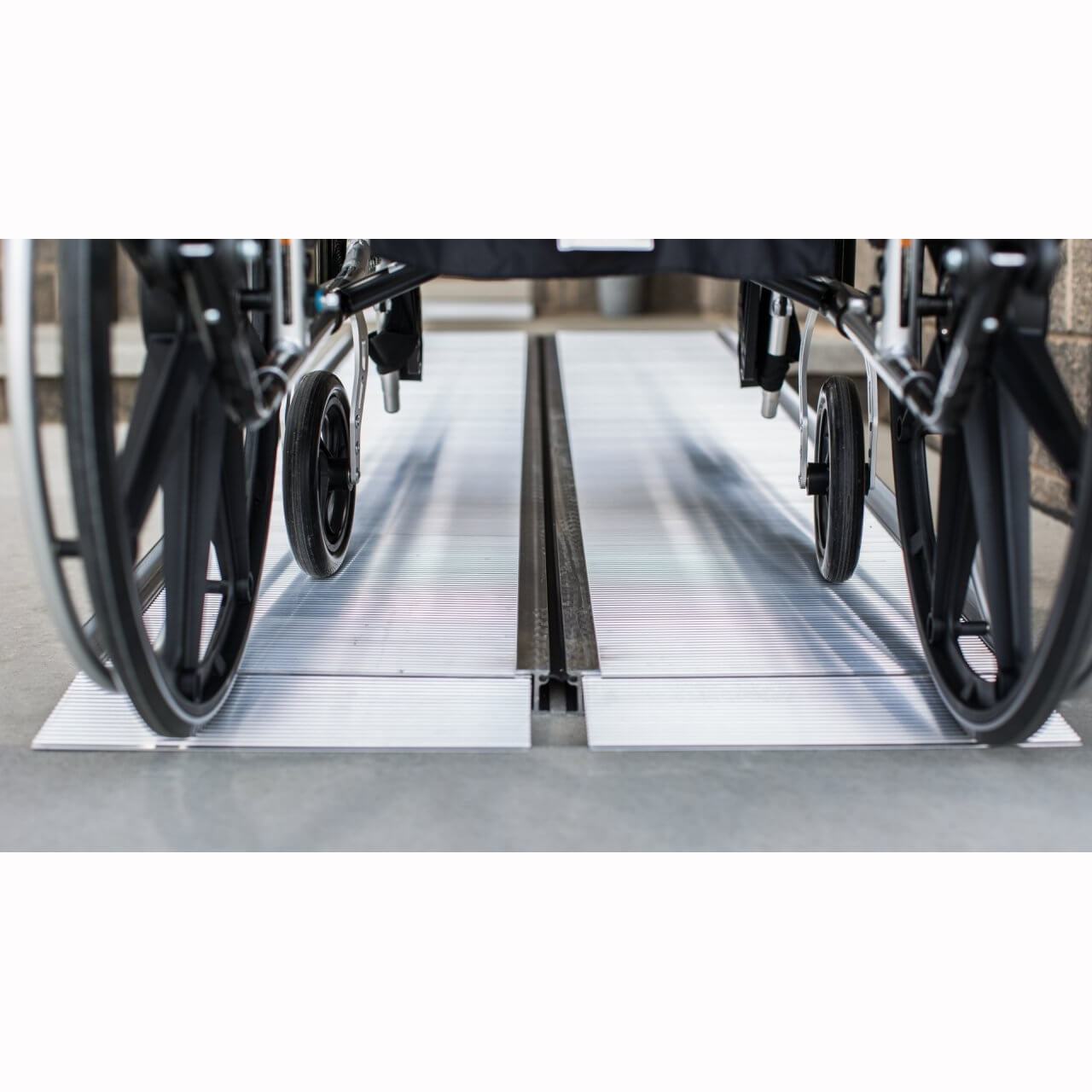 EZ-ACCESS® SUITCASE® Aluminum Singlefold Wheelchair Ramp (2 Foot)