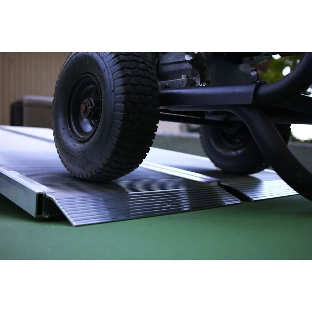 EZ-ACCESS® TRAVERSE™ Singlefold Edgeless Portable Loading Ramp EZ-Access