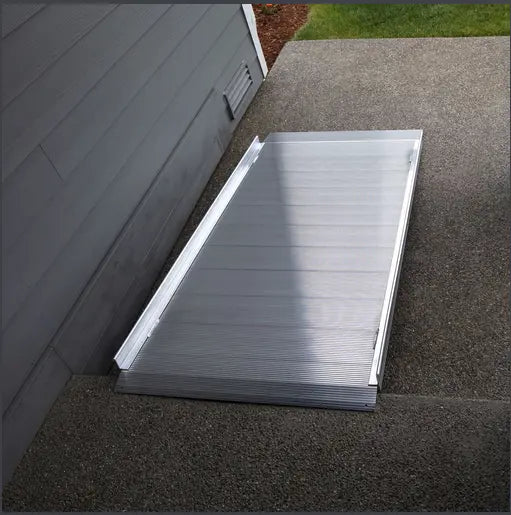 EZ-ACCESS® GATEWAY™ 3G Solid Surface Portable Ramp