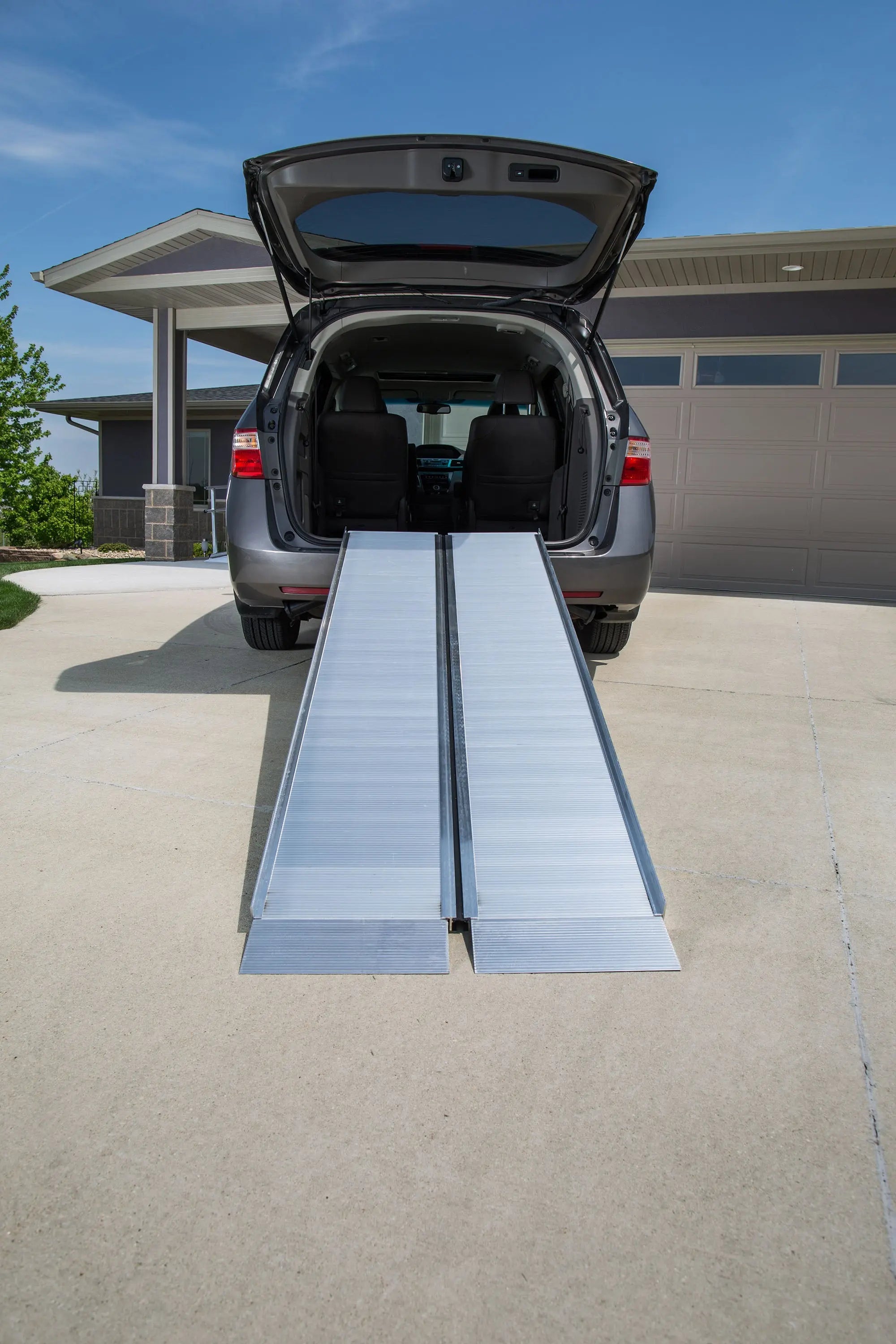 EZ-ACCESS® SUITCASE® Aluminum Singlefold Wheelchair Ramp (7 Foot) EZ-Access