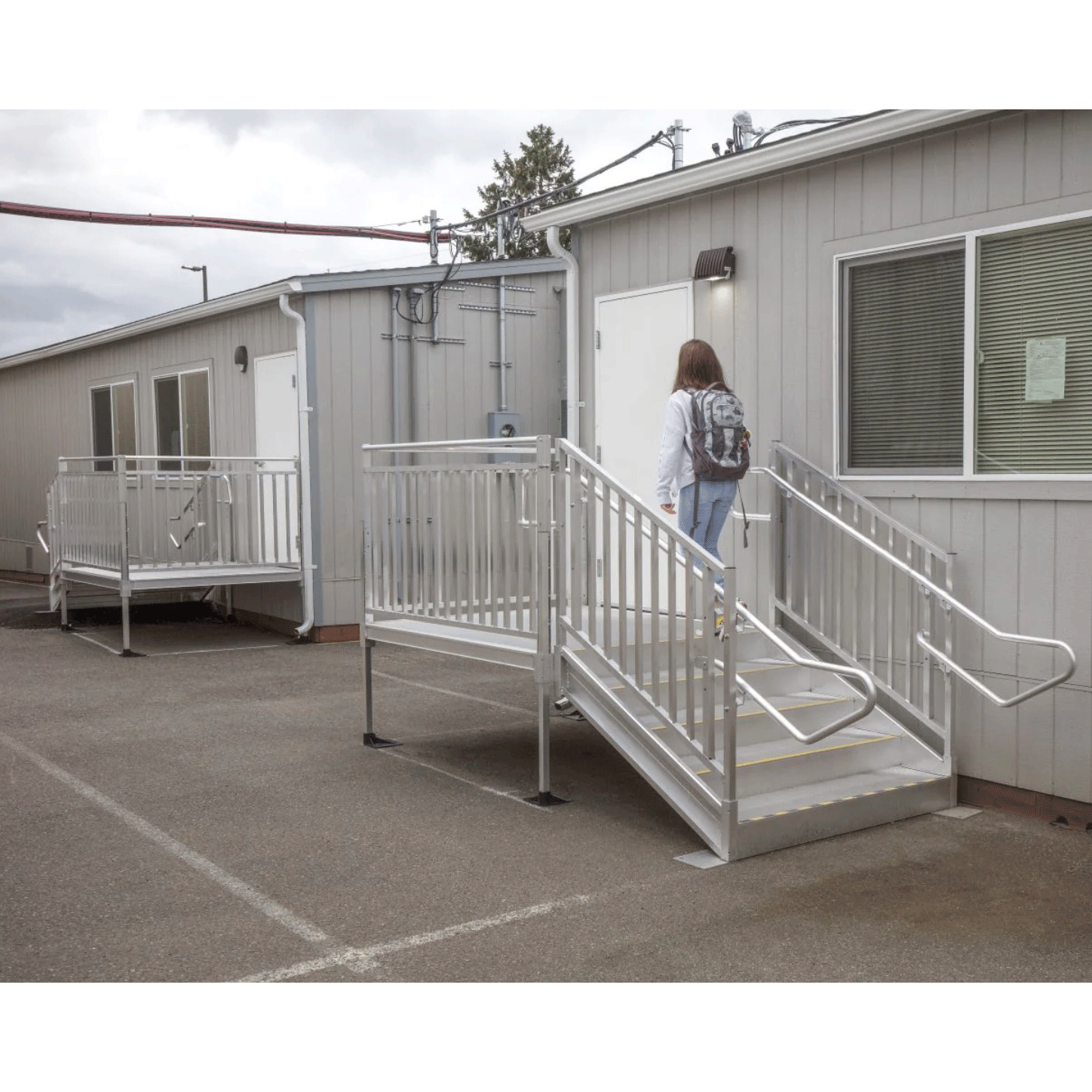 EZ-ACCESS® PATHWAY® HD ADA Compliant Stairs
